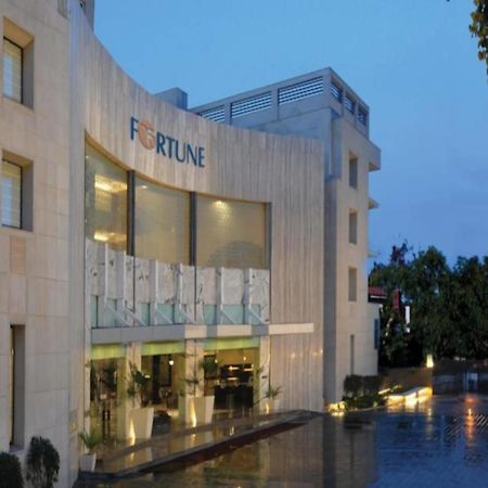 Fortune Sector 27, Noida - Member Itc Hotels' Group Екстер'єр фото