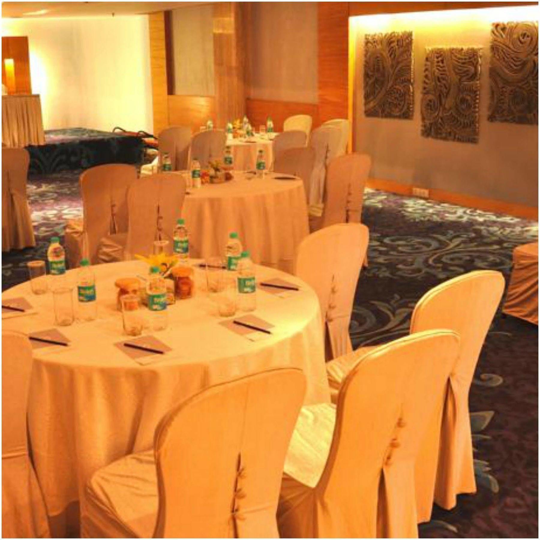 Fortune Sector 27, Noida - Member Itc Hotels' Group Екстер'єр фото