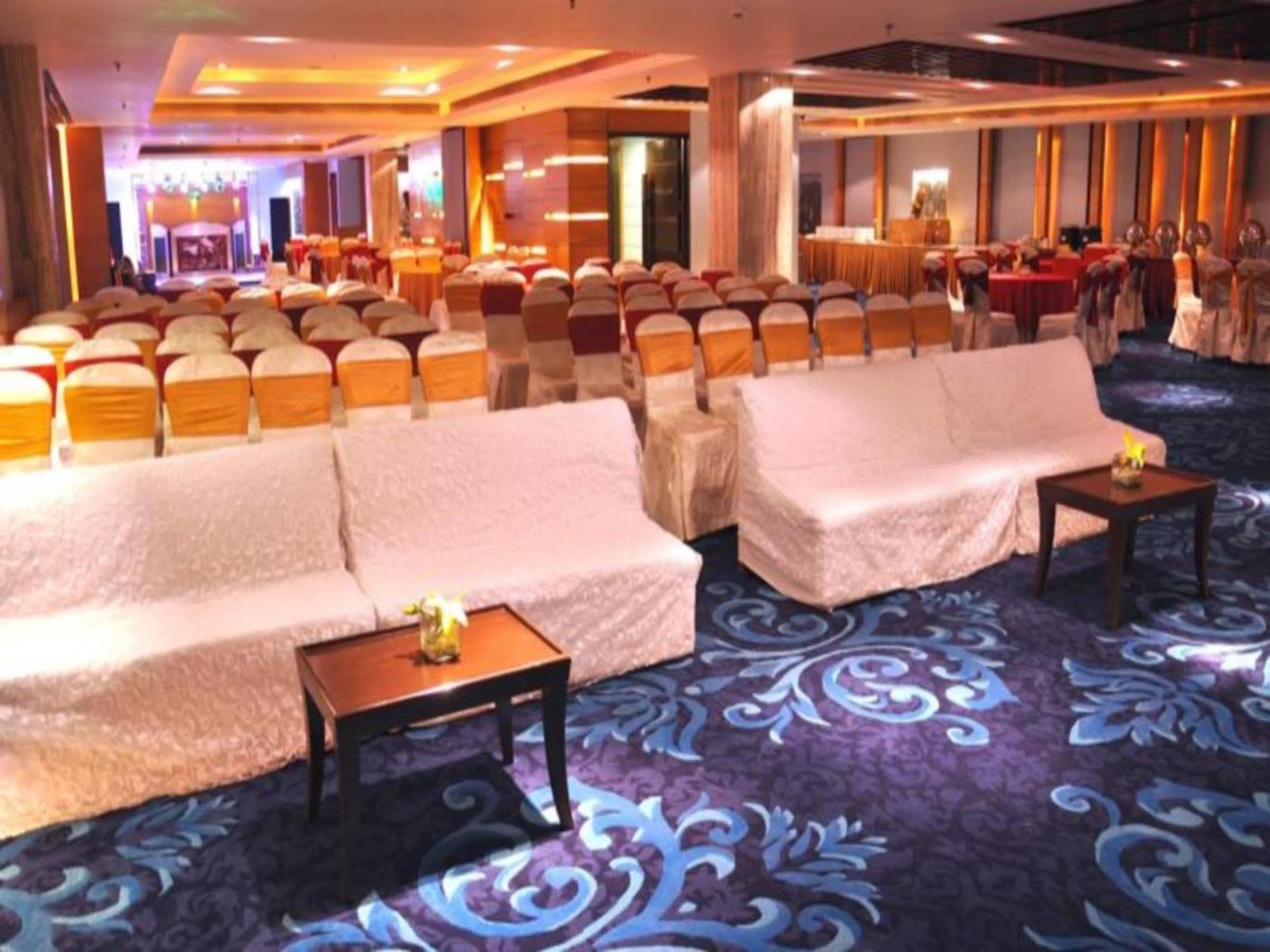 Fortune Sector 27, Noida - Member Itc Hotels' Group Екстер'єр фото